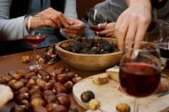 Castagne, vin brulè e chitarre al Margot