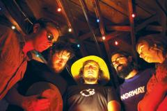 Wooden Wand live allo United Club