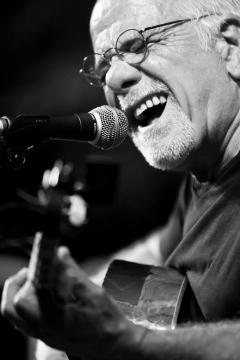 ARMANDO CORSI al Cafè Neruda