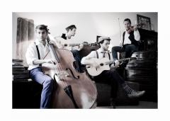 Blue Moustache al Cafè Neruda