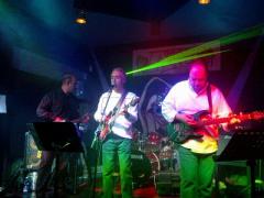 80 O'CLOCK tributo agli Anni Ottanta al Cafè Neruda