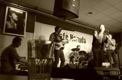 JUNGLE JIVE al Cafè Neruda