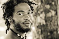 Indi(e)avolato presenta  B.B. CICO''Z & MaMaAFR!KA alle Officine Corsare