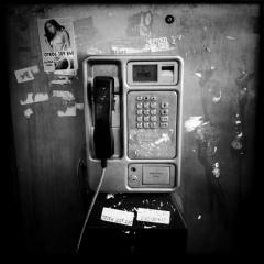 Mostra di Luca Dentis + performance di Guido Catalano al Circolo Pueblo 