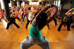 Lezione di Zumba al Caffè Basaglia
