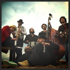 Camillorè in concerto alle Officine Corsare