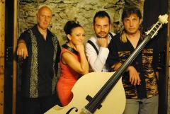 BETTY AND THE DASHINGS al Cafè Neruda