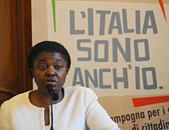 Solidarietà a Kyenge, Calderoli si ritiri a vita privata