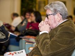 Lalli presidente onorario ascolta il discorso introduttivo del Presidente