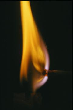 Come fiammiferi nel buio al Circolo Rainbow