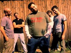 LIVE Zibba, chitarra e voce al Bazura