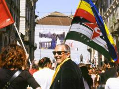 Parigini sbandieratore