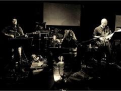 OUT OF RANGE al Cafè Neruda