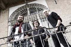 ADAM SMITH al Cafè Neruda