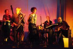 TrioLina SOCIAL CLUB al Cafè Neruda