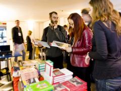 il tavolo con le edizioni